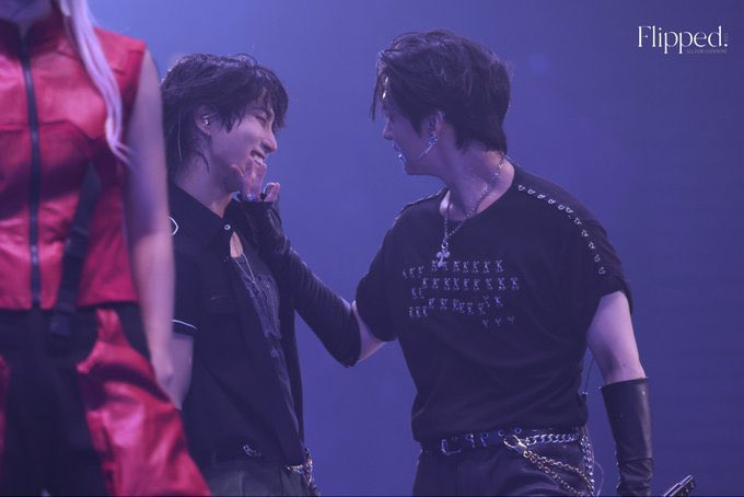 nerdminho's tweet photo. thinking https://t.co/PUheT2bd7f