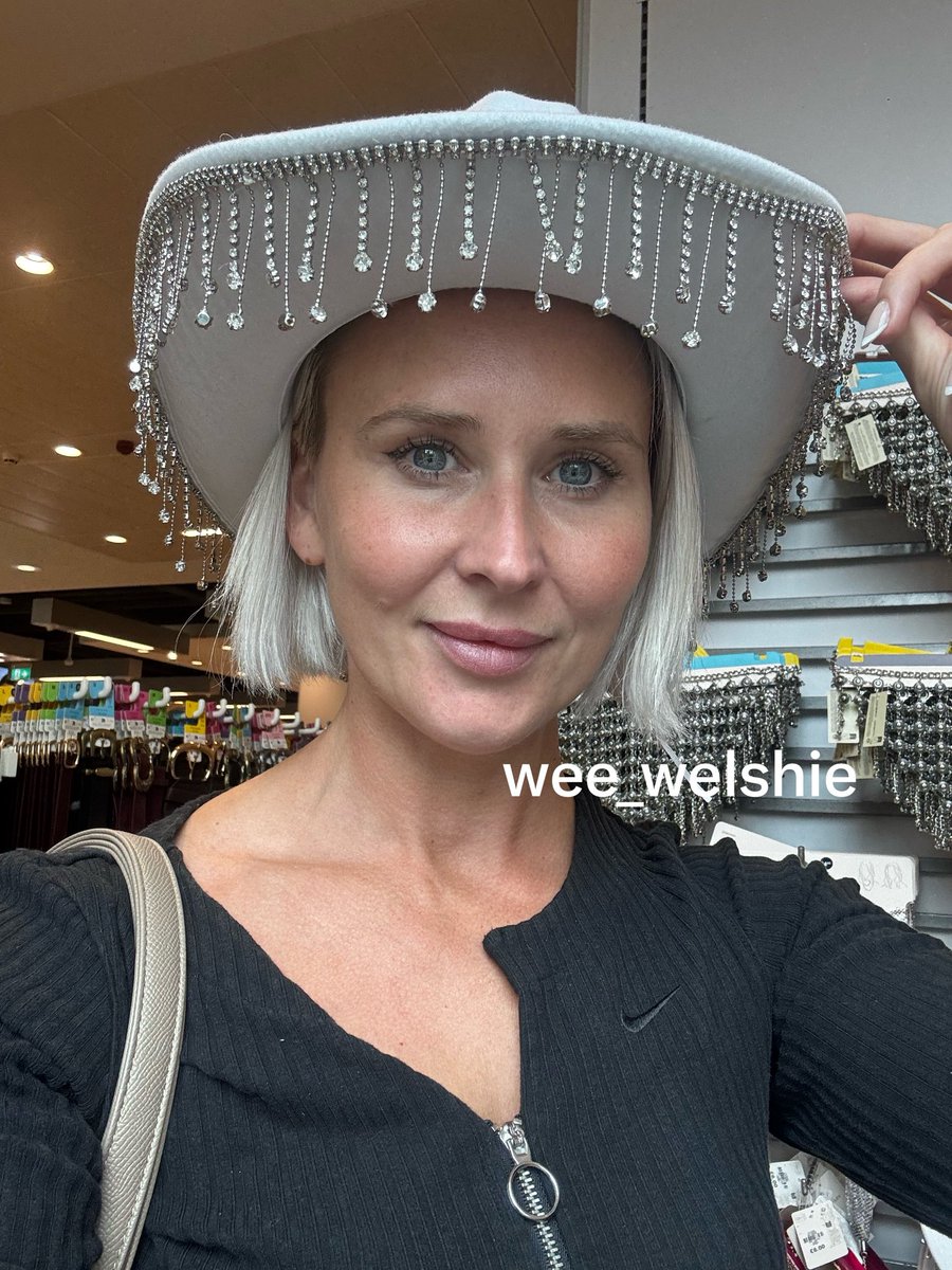 Wee_Welshie's tweet photo. Howdy y’all 🤠  

Wee trip up to Edinburgh for my little lady’s birthday! 🎁 🎂 

It’s been the best day EVER ✨ https://t.co/JT3pCdrF8z