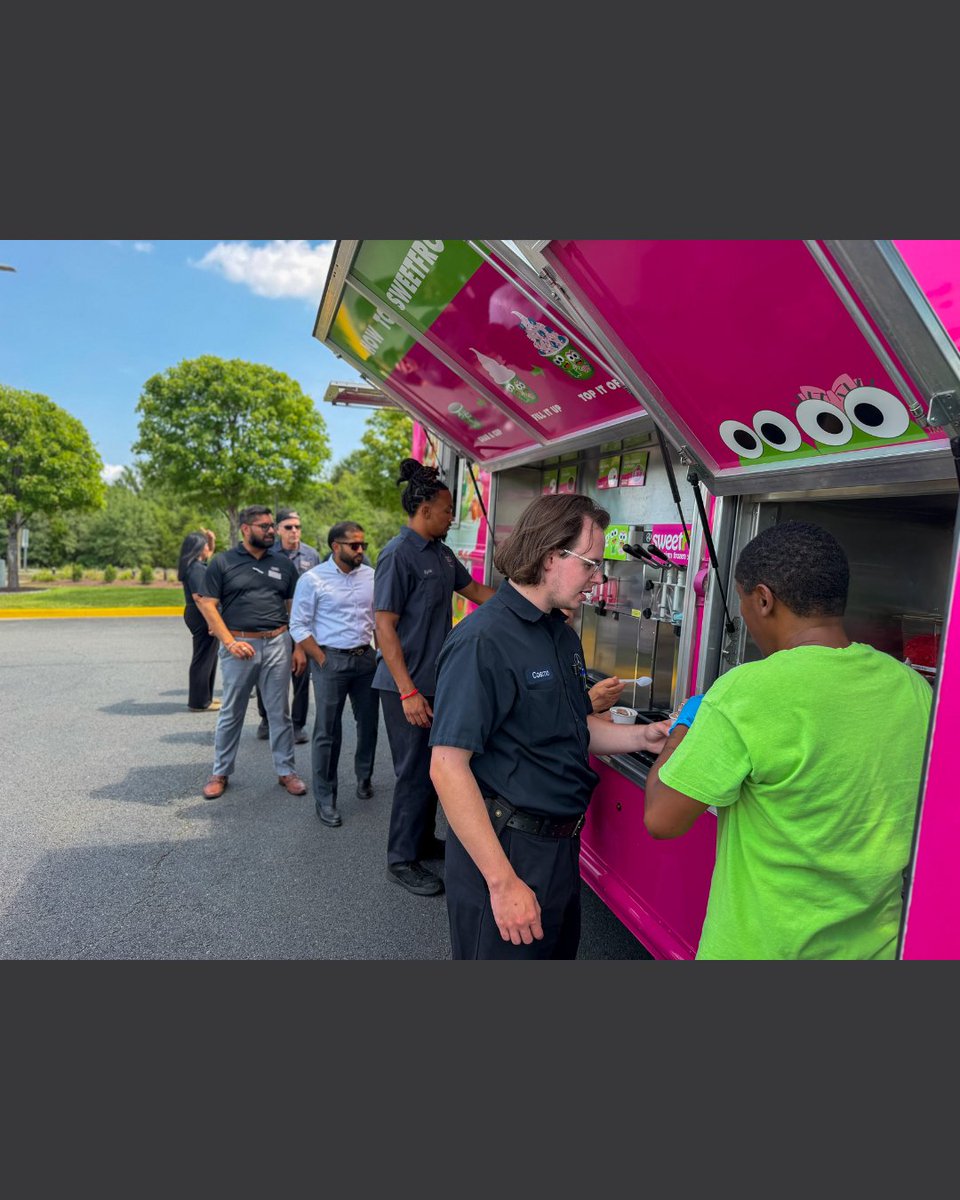 MBChantilly's tweet photo. A sweet way to beat the summer heat! Our Mercedes-Benz of Chantilly team enjoyed a refreshing Sweet Frog break and some well-deserved time together. #MercedesBenzOfChantilly #SweetFrog #EmployeeAppreciation #TeamMercedesBenz #SummerTreats #MercedesBenz https://t.co/iQugx52tzW