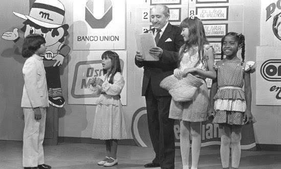 CATERINAV's tweet photo. #17Ago VTV era en otrora, un canal de grandes talentos. Fui muchas veces, tocaba piano, cantaba con Tío Simón, el gran Simón Díaz, o El Show de Guillermo Fantástico, Crecer con Papá. Mi carrera creció con ambos. Ojalá vuelva a ser el canal de TODOS LOS VENEZOLANOS. https://t.co/wQcornA47y