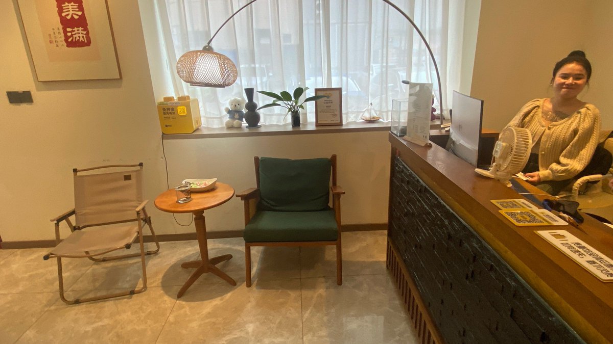 miim_Dstudy's tweet photo. 作息重启小Tip：睡前1小时关电子屏，喝杯温牛奶，把睡眠的主动权握在自己手里～ https://t.co/HOBtmm1Db7