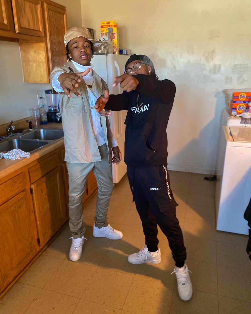 YoungMacManee tweet picture