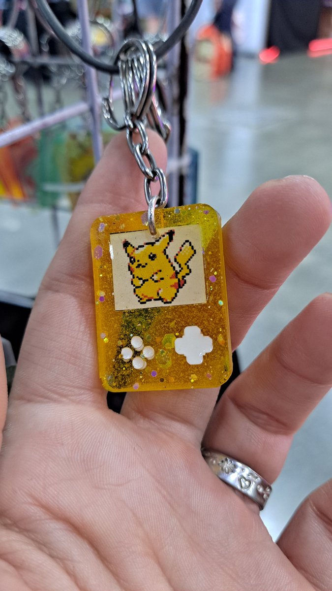 Mapa_chuu's tweet photo. Pikachu gordito !!! Amo!! 💕 https://t.co/2gGF1AAicr
