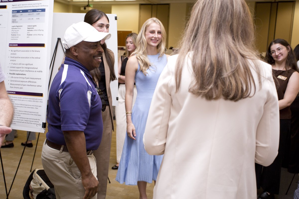 ECUBrodySOM's tweet photo. Recently the Distinction Track program and Summer Scholars Research Program had their joint poster forum. It was the 29th summer poster forum, and 68 students presented.  Our future looks bright. TY Jenni Farrow photography! https://t.co/k8UV7KJFFy