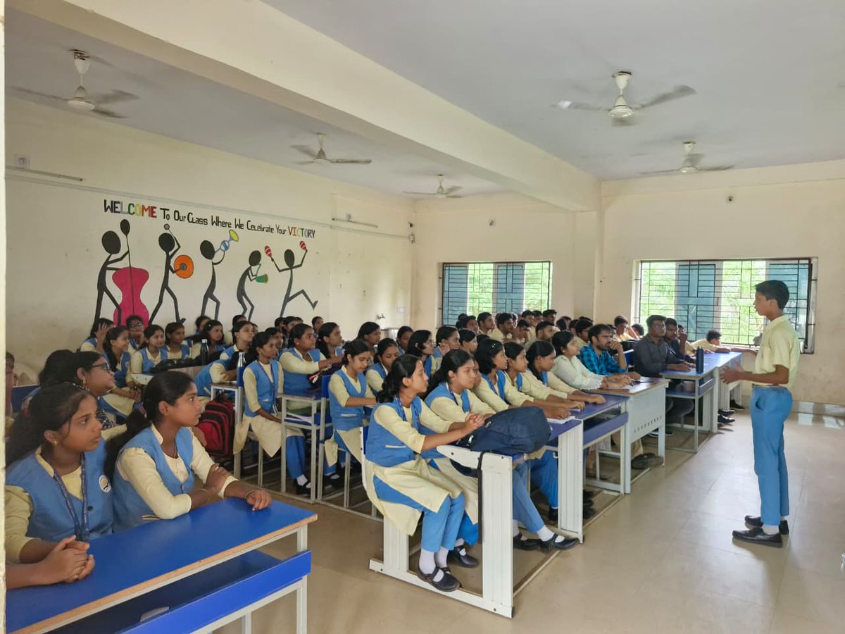 OAVSTB's tweet photo. Igniting young minds through science!

OAV Satyabadi hosted a vibrant Science Seminar,providing students a platform to explore ideas,share knowledge &amp; showcase their scientific temperament.The event fostered curiosity,critical thinking &amp; a spirit of innovation.

#ScienceSeminar https://t.co/Qbi9P4sRyB
