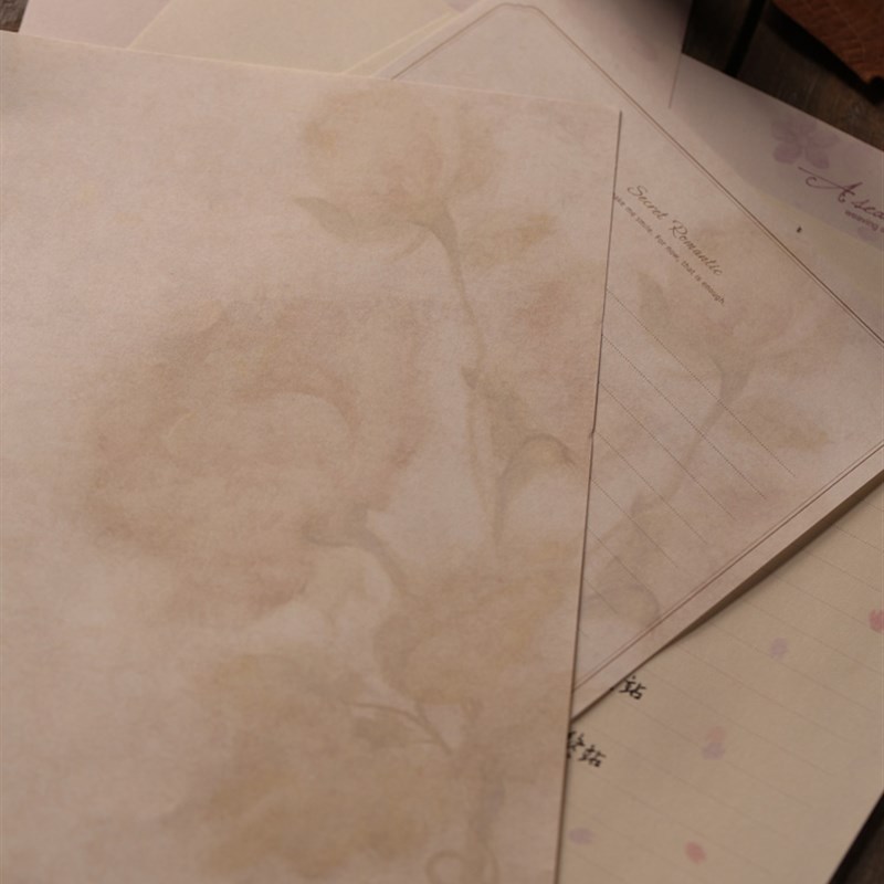 LeguenClem's tweet photo. Looking for a cozy weekend hobby Try hand lettering! Grab a pen u0026 paper, start with simple strokes, you’ll create warm, unique notes in no time  #HobbyGrowth， https://t.co/5w6QdUllT4
