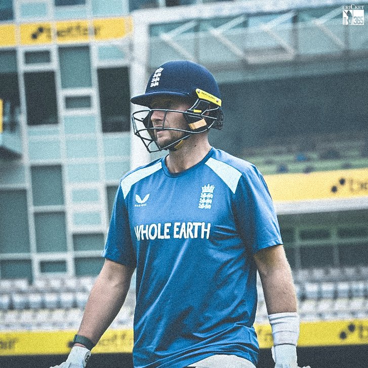 cricket__365's tweet photo. 📸 𝐓𝐇𝐄 𝐁𝐀𝐓𝐓𝐋𝐄 𝐅𝐎𝐑 𝐓𝐇𝐄 𝐍𝐀𝐓𝐈𝐎𝐍𝐀𝐋 𝐂𝐇𝐀𝐌𝐏𝐈𝐎𝐍𝐒 𝐂𝐔𝐏 𝐓𝐈𝐓𝐋𝐄! 🏆🔥

🇵🇰 Pakistan Gold 🆚 Pakistan Green 🇵🇰

The stage is set for the Al Batal Presents University of Lahore National Champions Cup final tomorrow! 🏏

Who will lift the trophy? 👀🏆 https://t.co/2ukmYtqwZe