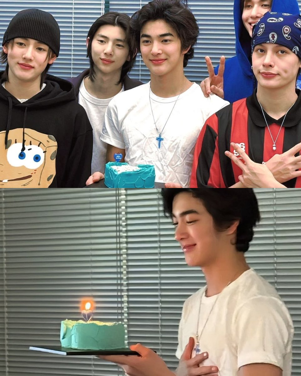 seonssean's tweet photo. NOOOOOO 😭😭😭 MAKASIH HYEON UDAH SHARING FOTO BDAY PRE DEBUT NYA KONO 😭😭😭 https://t.co/gzwkfce8hV