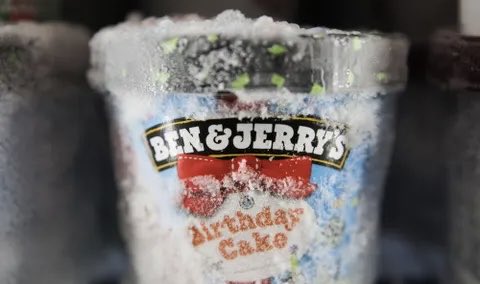Brand tweet picture