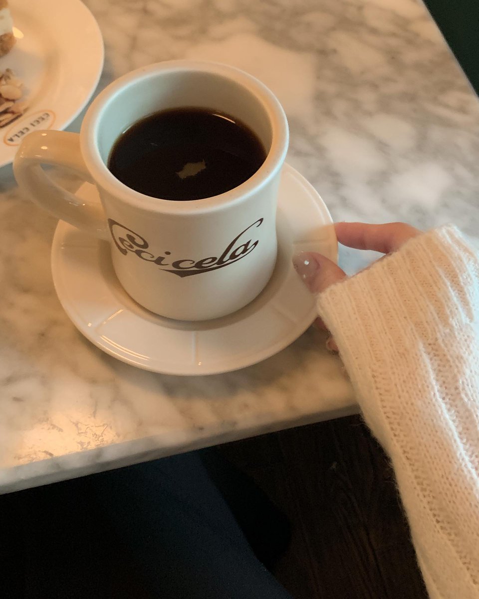 BayronFede89's tweet photo. 昔からのダチとは、久しぶりに会っても昨日の続きのように話せる。ふとそんなことを考えた。 💖🙌
gOPSE https://t.co/yb5K8O1CDC