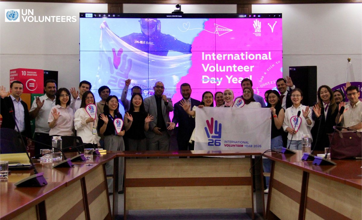 UNVEurasia's tweet photo. 📸 From today in Tashkent, Uzbekistan 🇺🇿
UNV Executive Coordinator @ToilyKurbanov met with UN Volunteers, heard their stories and recognized their work.

From digital solutions to inclusion, they contribute to UN programmes and bring “Inspiration in Action” to life across Uzbekistan. 💙 #IVY2026