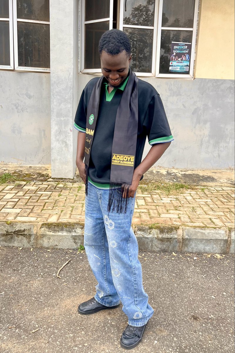 only1yusco's tweet photo. Congratulations to me! 🎓
Today, I officially sign out and close this beautiful chapter of my life. I’m grateful for the journey, the lessons, the memories, and everyone who made it worthwhile. I made it. 🎓✨ Here’s to bigger dreams, greater achievements, and a brighter future. https://t.co/P8p6CMj1D5