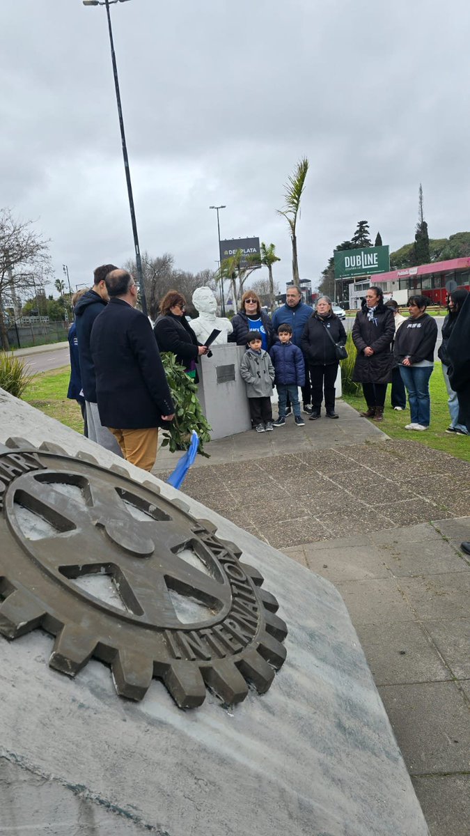 Carlos_iibar's tweet photo. 🇦🇷 Paso a la Inmortalidad del General José de San Martín

Hoy recordamos a uno de los grandes hombres de nuestra historia, que entendió que no hay futuro posible sin libertad.

San Martín nos dejó una enseñanza que sigue más vigente que nunca:

“Seamos libres, que lo demás no importa nada.”

Desde el Rotary Club Manuel Gonnet, renovamos nuestro compromiso de servir a la comunidad, defender nuestros valores y trabajar por una sociedad donde la libertad, el esfuerzo y la responsabilidad sean pilares fundamentales.

🇦🇷 ¡Viva la Patria!

#SanMartín #Libertad #PasoALaInmortalidad #RotaryClubGonnet #Argentina #Servicio