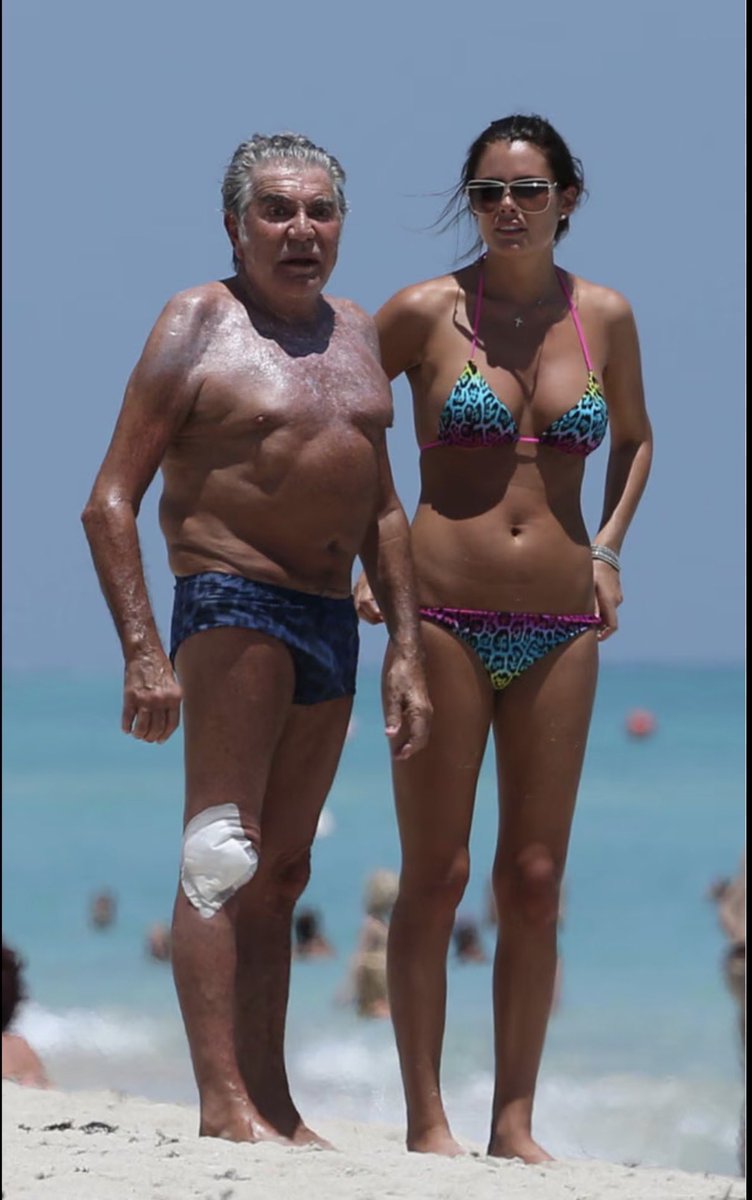 therealSDNEWS's tweet photo. Roberto Cavalli became a father at 82 and people are losing their minds over the age gap.

But let’s be real, if an average 82 year old guy did this, the reaction would be very different.

Money changes how people look at age gap relationships. That’s probably why sites like Seeking and Arranged Sugar exist and keep growing in the first place.

Do you think people actually care about the age gap, or only when the guy isn’t rich?