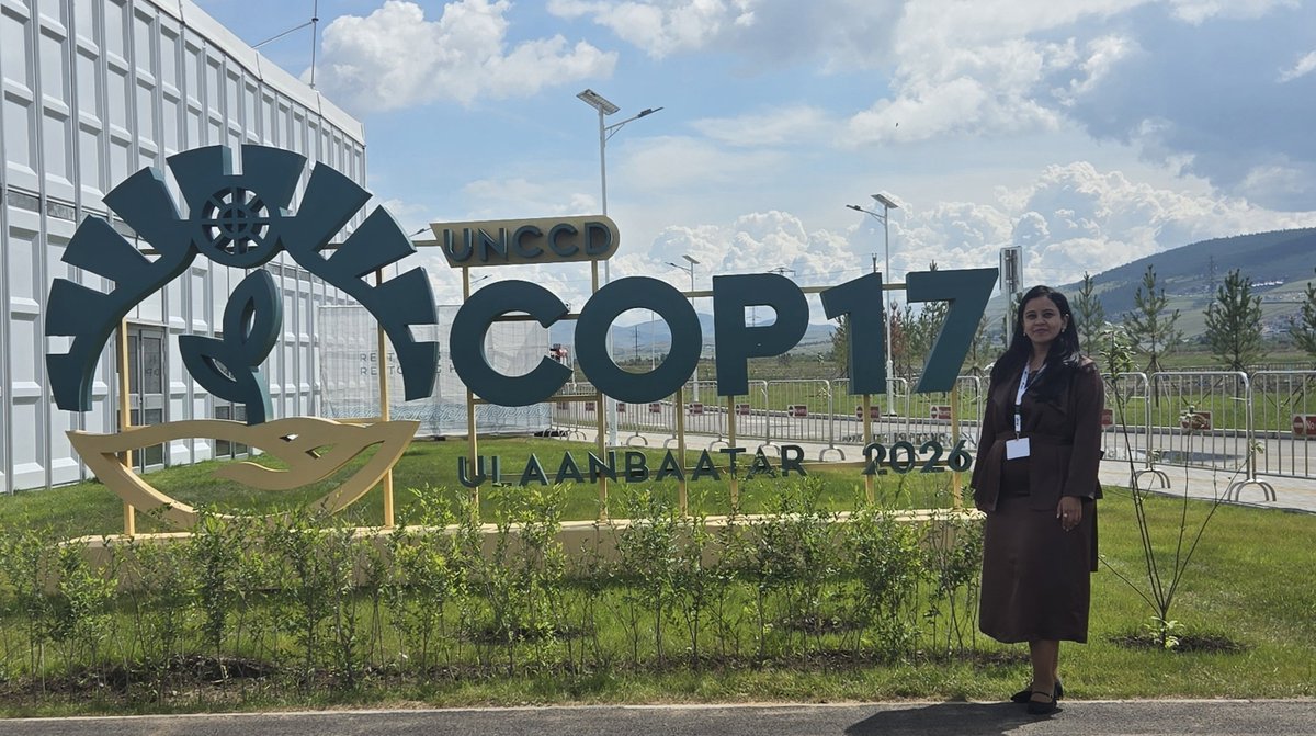 RahimliNadima's tweet photo. Today marked the official opening of #COP17 @UNCCD, taking place in 🇲🇳.
Held under the theme “Restoring Land, Restoring Hope,”conference addresses desertification, land degradation and drought-challenges that are increasingly linked to livelihoods and #migration.

@UNCCDcso https://t.co/54pk5ZNFVs