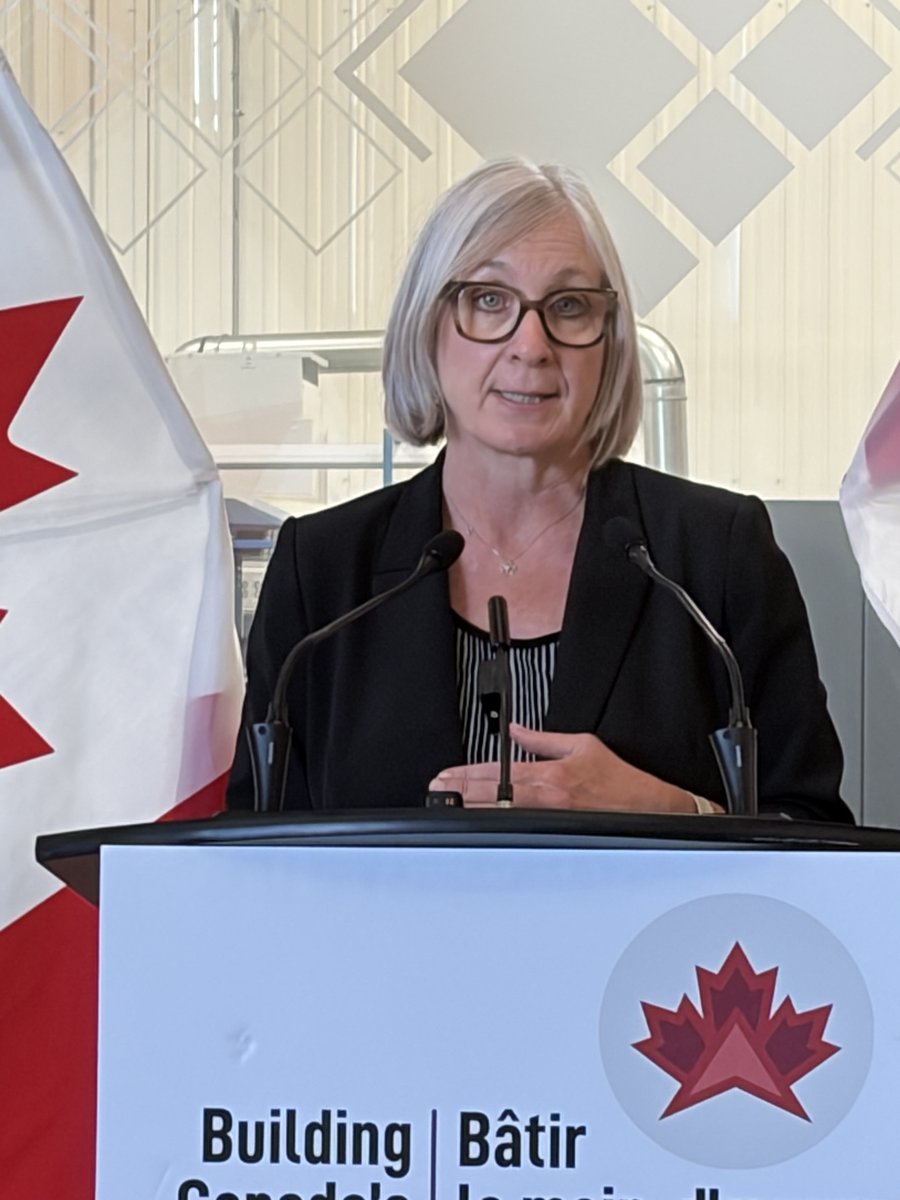 IanSkillsON's tweet photo. I am pleased I could participate in the Advanced Manufacturing Workforce Alliance at the Linamar's Centre for Manufacturing Excellence led by Federal Minister @PattyHajdu. https://t.co/fTUTpWa4KR