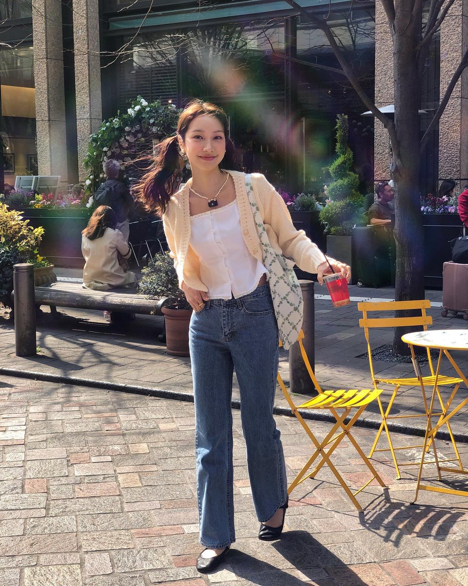 pez31's tweet photo. Hi friend! 🌈 Today is a great day because every sunrise is proof that you can rise again. 🌸
gsPB https://t.co/UwPT4eqDWX