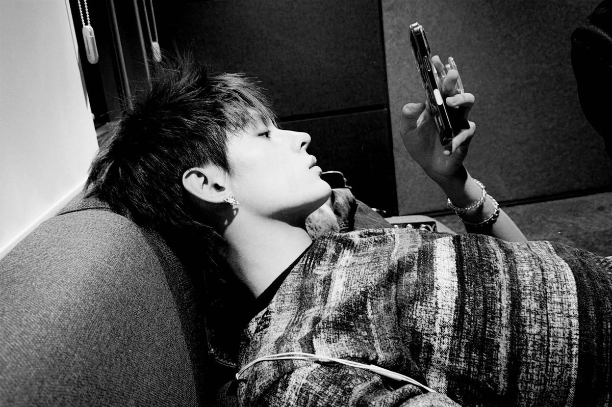 hthhvan's tweet photo. @ofjvn_ Cheers to one amazing year of JAMGENIUS! May every new opportunity become a treasured memory and every idea brighten your IDEA BANK.

JAMES TURNS A YEAR TIMELESS
#365DaysWithJAMES
#코르티스코어_일주년을_축하해
#JAMES #제임스 https://t.co/F3rzXyAMQk