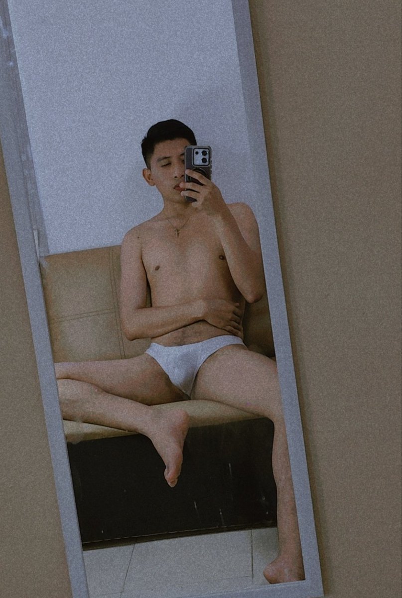 Bran_Z_'s tweet photo. White🤍✨ https://t.co/6oWgy6FCif