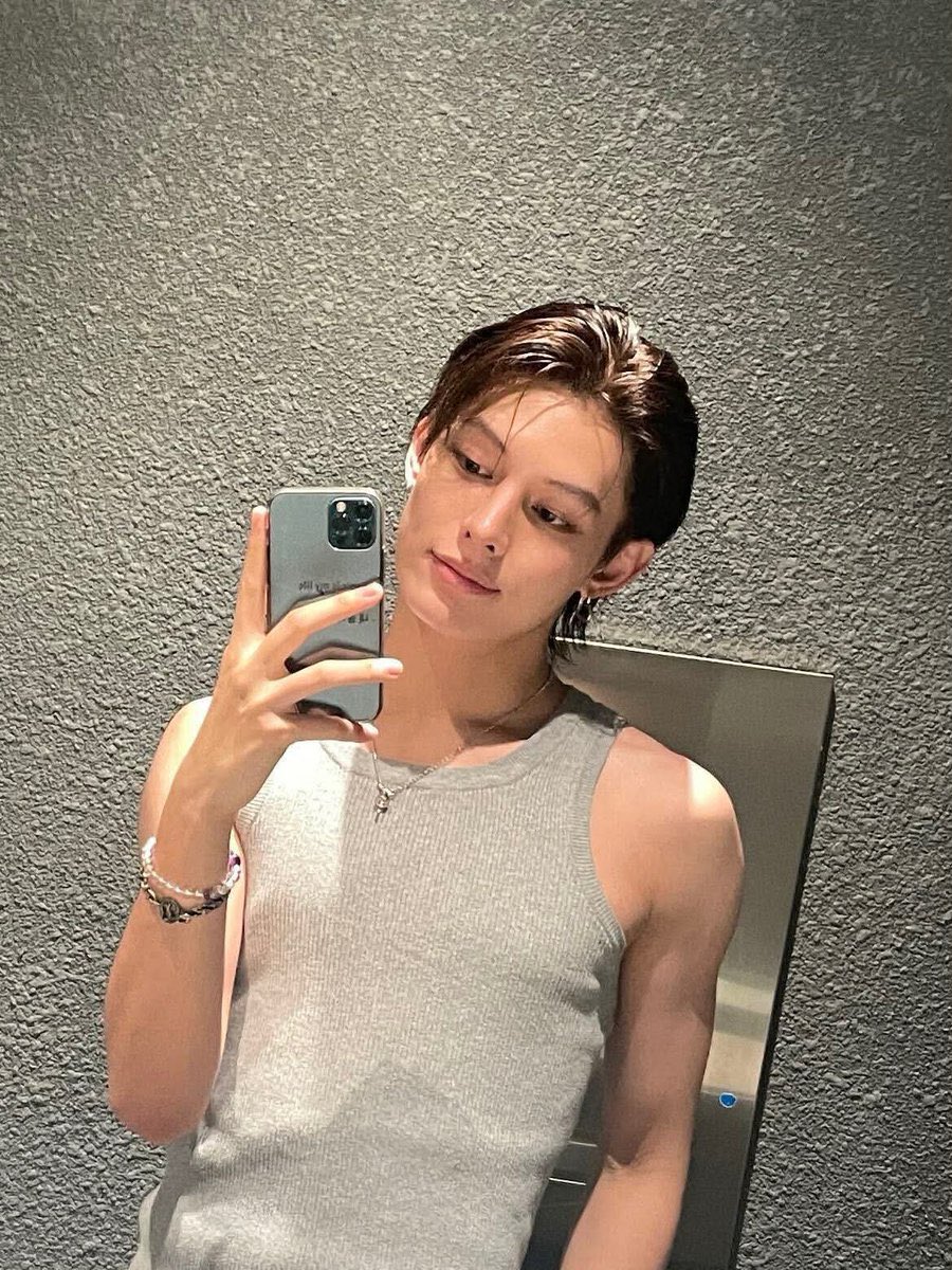 Ahyes99's tweet photo. @ofjvn_ JAMES CHAO, congrats on your debut anniversary! May joy and wellness stay with you on your journey.

JAMES TURNS A YEAR TIMELESS

#365DaysWithJAMES
#코르티스코어_일주년을_축하해
#JAMES #제임스 https://t.co/76mTICIi3v
