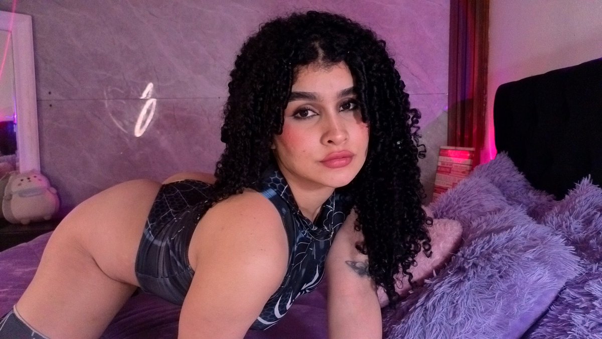 missvaneblake's tweet photo. My favorite angle, what��s yours? 📐🫦
@stripchat 
Online ready for fun!
#online #bigass #fetish #latina #teen #curvy #anal https://t.co/8M3zXJKukB