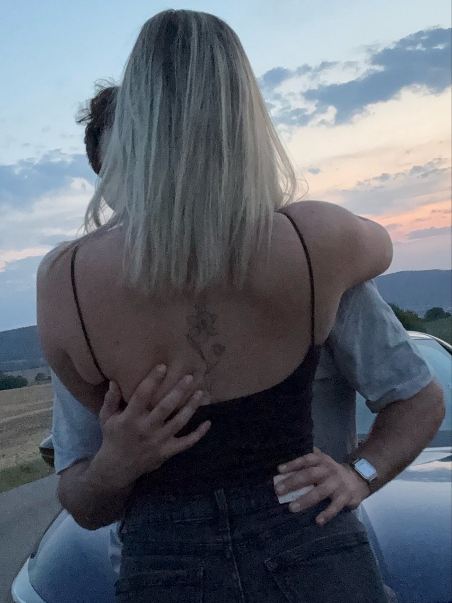 younggymgoddess's tweet photo. Du weißt was zutun ist kleines Dreckstück… dieses Anblick ist atemberaubend und du drückst genau deshalb so willenlos ab✨💸👸🏼 #cuckhold #cucky #findom #finsub #findomgoddess #geldsklaven #geldherrin #cashqueen #cashking #alphacouple #alpha #feetworshi̇p #feetfetısh https://t.co/LKDM6Xu8c3