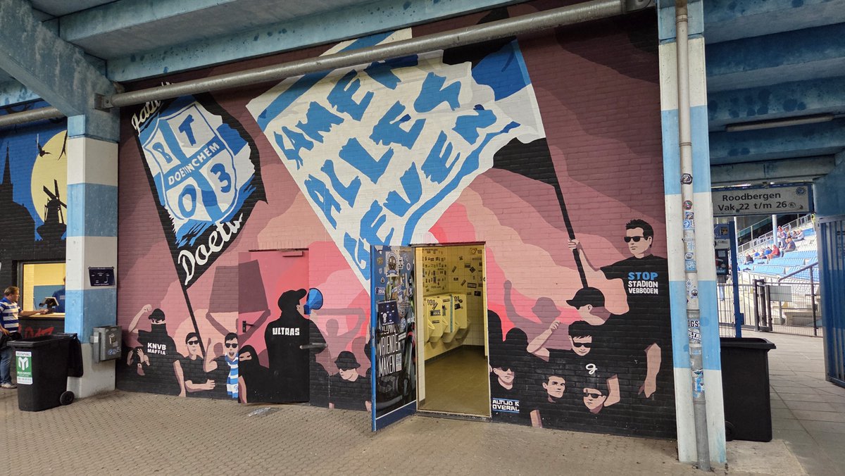 niek92jansen's tweet photo. De Vijverberg, Doetinchem 🏟️🇳🇱

De Graafschap speelt vanavond de eerste thuiswedstrijd van het seizoen tegen Jong AZ.

Hup De Graafschap 💪

#DeGraafschap #JongAZ #graaz #Doetinchem #Alkmaar #groundhopping https://t.co/9n7JqpnOyJ