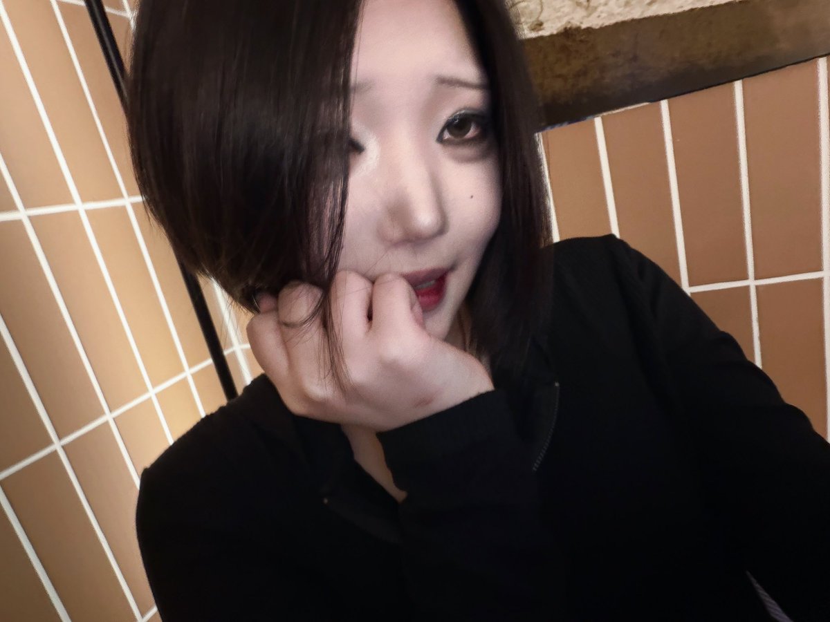 mooooo0000000's tweet photo. 오랜만 https://t.co/9ytuLYps0B