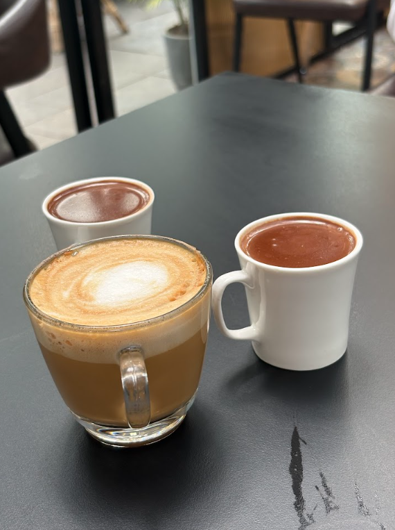 kadappasavalagi's tweet photo. 📍Moddys Chocolates and Cafe , Yercaud , TN
taste 10/10 https://t.co/7XbYQDT3YK