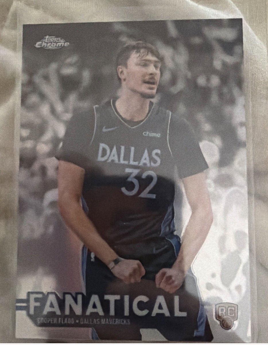 TimHudson916's tweet photo. @boogz_nah @CardPurchaser I got mine out of a blaster box https://t.co/BQeqxd31Wr