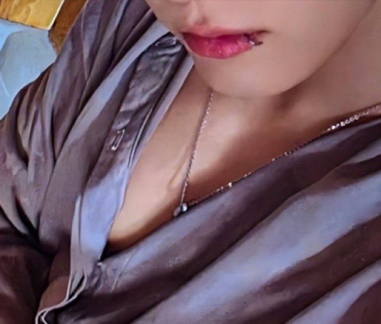 greenvvk's tweet photo. #taekookau where, https://t.co/RGQR1VsiOv