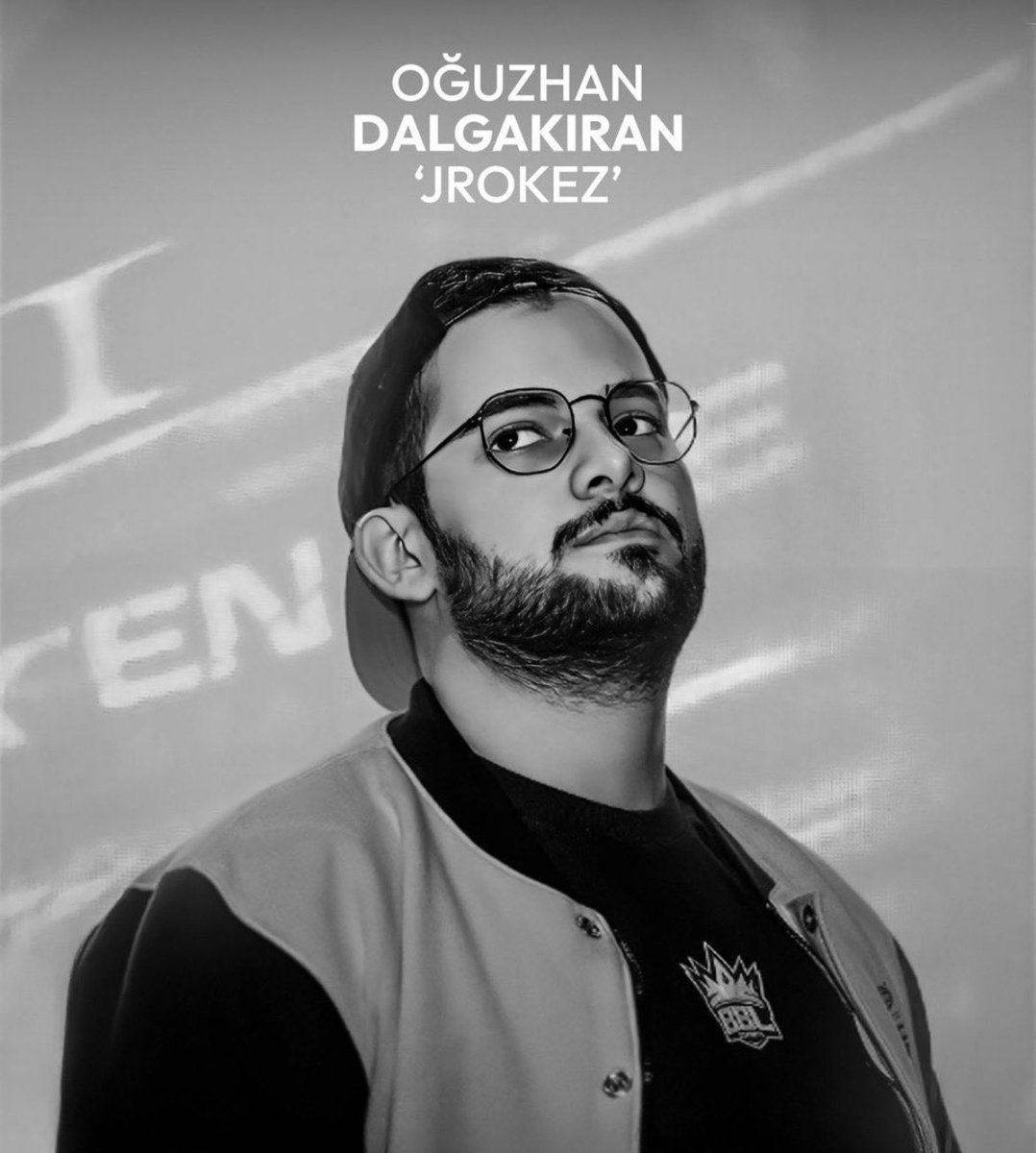 Kullukadam's tweet photo. Bugün socialın yas günü mekanın cennet olsun abim kalbimizdesin https://t.co/XJq95iuoFs