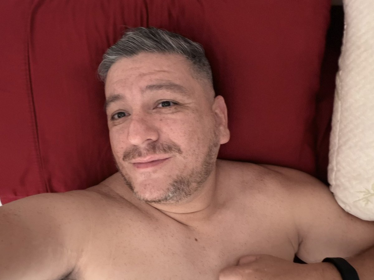 MrGariGaribaldi's tweet photo. Siento que la edad me está tratando bien.

Aging’s been good to me. https://t.co/jqhhkVwghi
