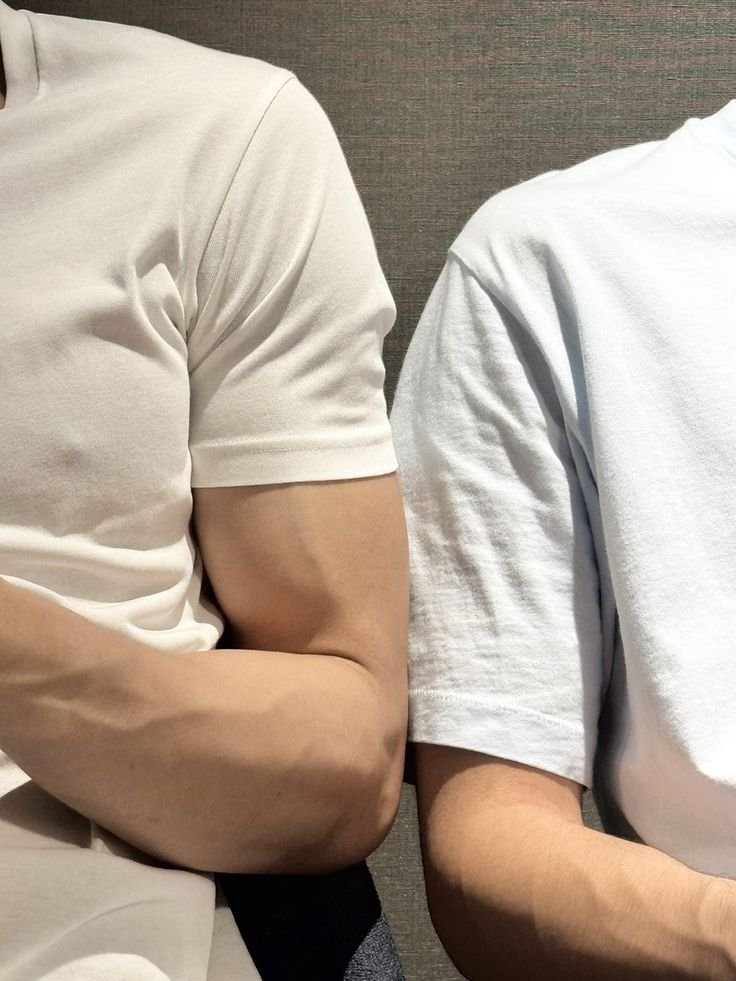 tonsofhugh's tweet photo. tonhugh should recreate this ^_^

#tonhugh #ต้นฮิวจ์ #TONisforHUGH #aTONofloveforHUGH #ศรัณญ์เคียงภู https://t.co/re58xCwPk9