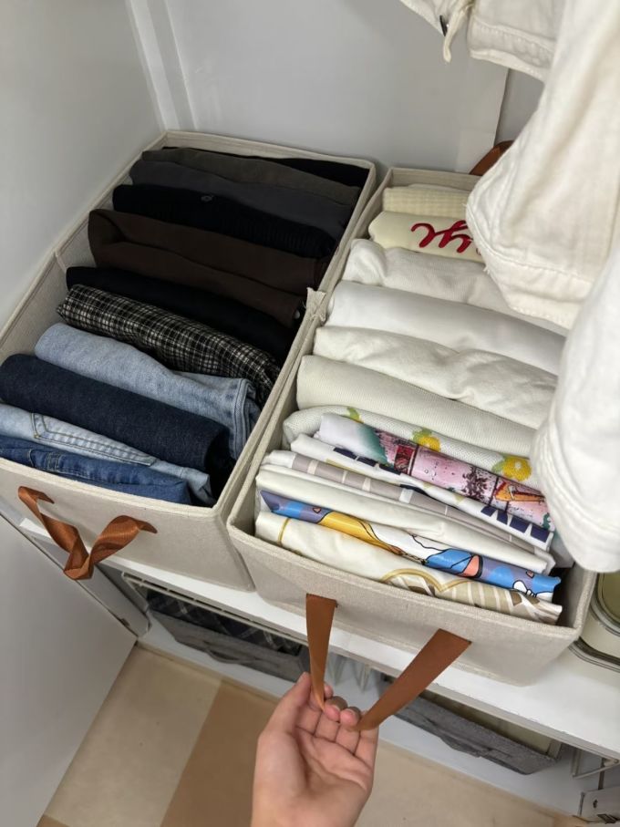 OfficialBex's tweet photo. Sorting old items this weekend! Donate clothes you no longer wear, sell small decor or keep nostalgic trinkets. A clutter-free space = a lighter heart https://t.co/hANIaxfgkS