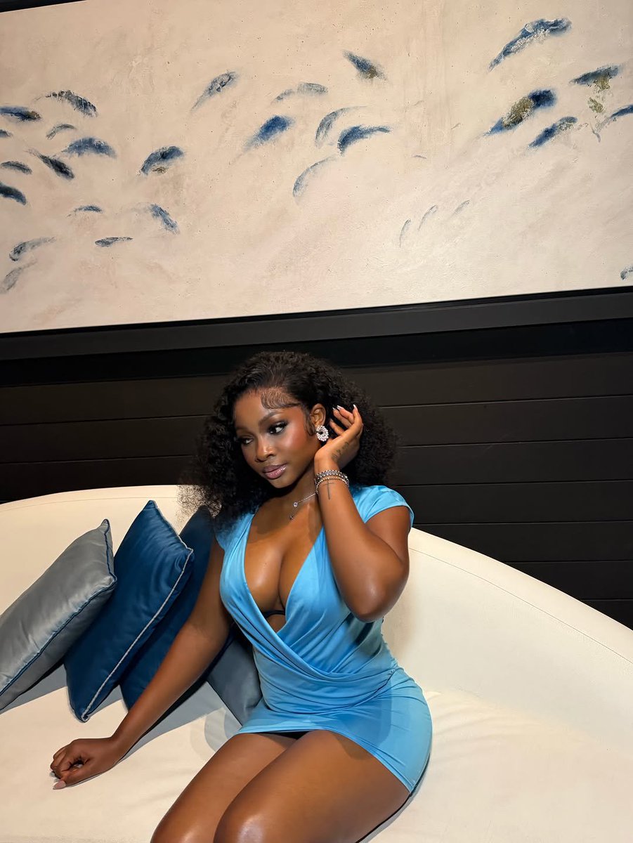 everythingsonia's tweet photo. S€xy 🤤😝 https://t.co/76WJeBeHtS