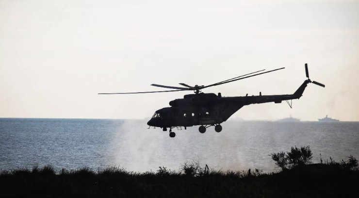 sputnik_TR's tweet photo. 🚨Yunanistan’ın turistik Sifnos Adası’nda özel bir helikopterin düşmesi sonucu 3 kişi hayatını kaybetti https://t.co/r87ZQHgoNP