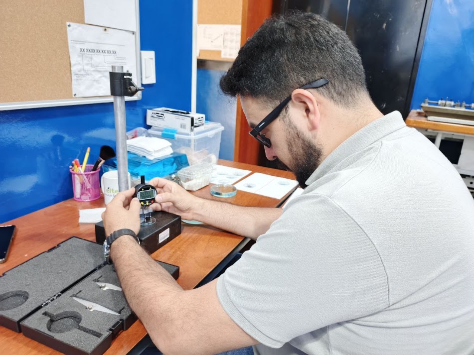 fonacit_ve's tweet photo. #Entérate || El Centro Nacional de Tecnologías Ópticas (CNTO) celebra su 13° aniversario✨
Diseñan e impulsan tecnología óptica nacional para la astronomía, salud, educación y defensa. Proyecto fortalecido por el #Fonacit a través de la LOCTI. 🇻🇪
+Info: https://t.co/LKYHb3pgkw https://t.co/MWDbz1QHPA