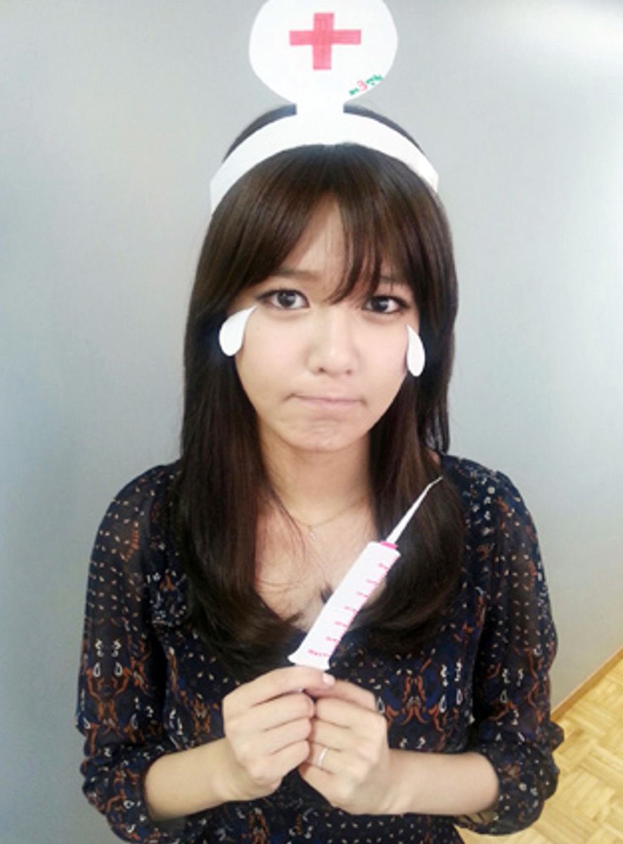 33samgu's tweet photo. 소시넴들너무언니라
언니좋아병생길것같아요 https://t.co/JrkB6S9j3V