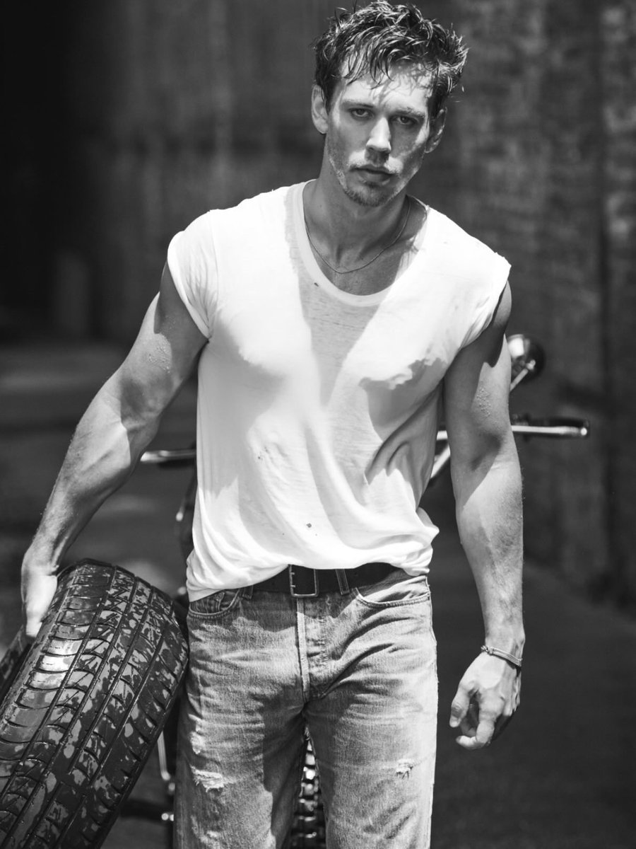AButlerNews's tweet photo. Austin Butler photographed by Matthew Brookes https://t.co/kLfttS5pg4