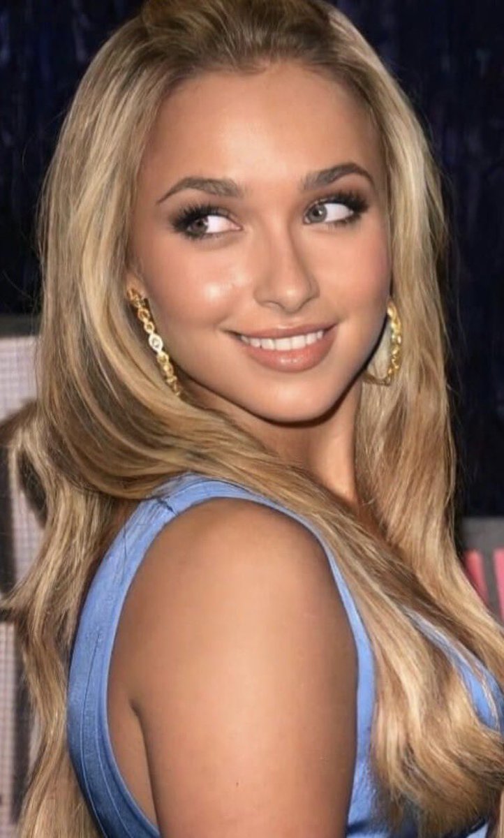 Livin619201's tweet photo. Today the world lost an angel. 🩷
Sending love and prayers to Hayden Panettiere family and friends. https://t.co/rukIIAUmxd