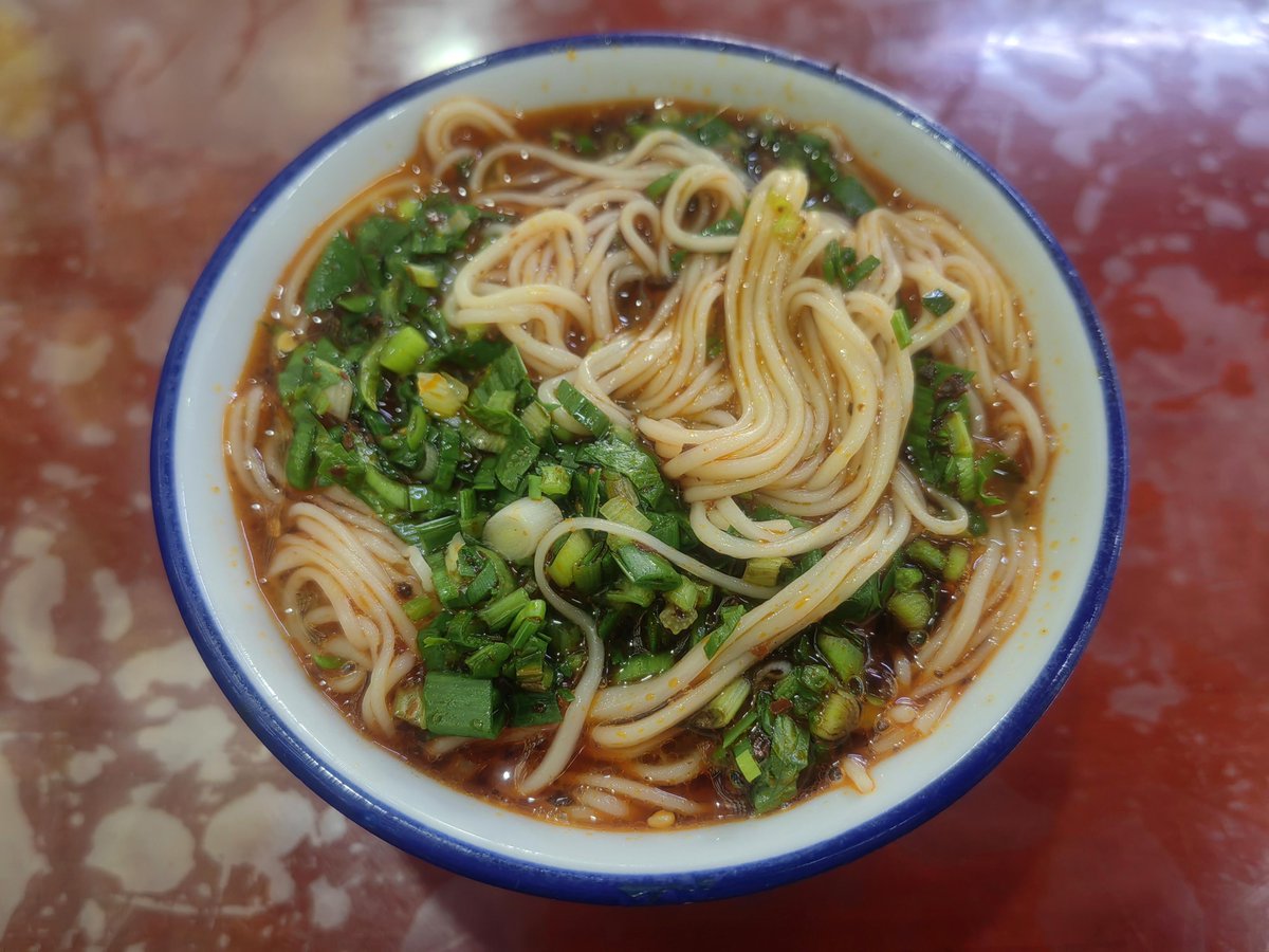 MeEp01392897's tweet photo. Midnight ramen steam curling up under the neon sign, quiet hunger tucked in small bowls—tonight’s secret shared only between the warm broth and the 2 a.m. wanderer. https://t.co/agC3yOTMyZ