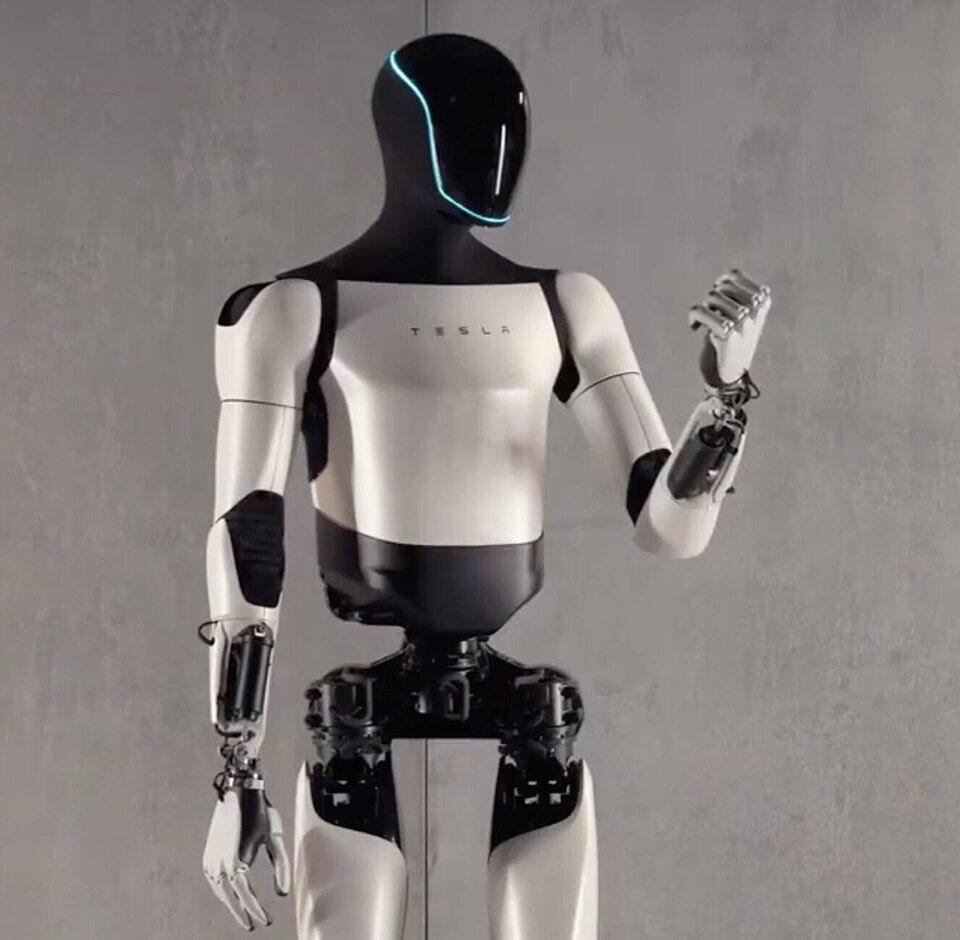 sesyc0's tweet photo. I think Musk put it best:

Robots don't all have to be humanoid,

but a general purpose robot designed to replace human labor... https://t.co/EADC0hfN3h