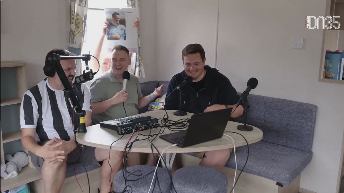 DN35GTFC's tweet photo. Bruce turning his hand at outside broadcasting.. #gtfc https://t.co/Xnj2VAVUkU