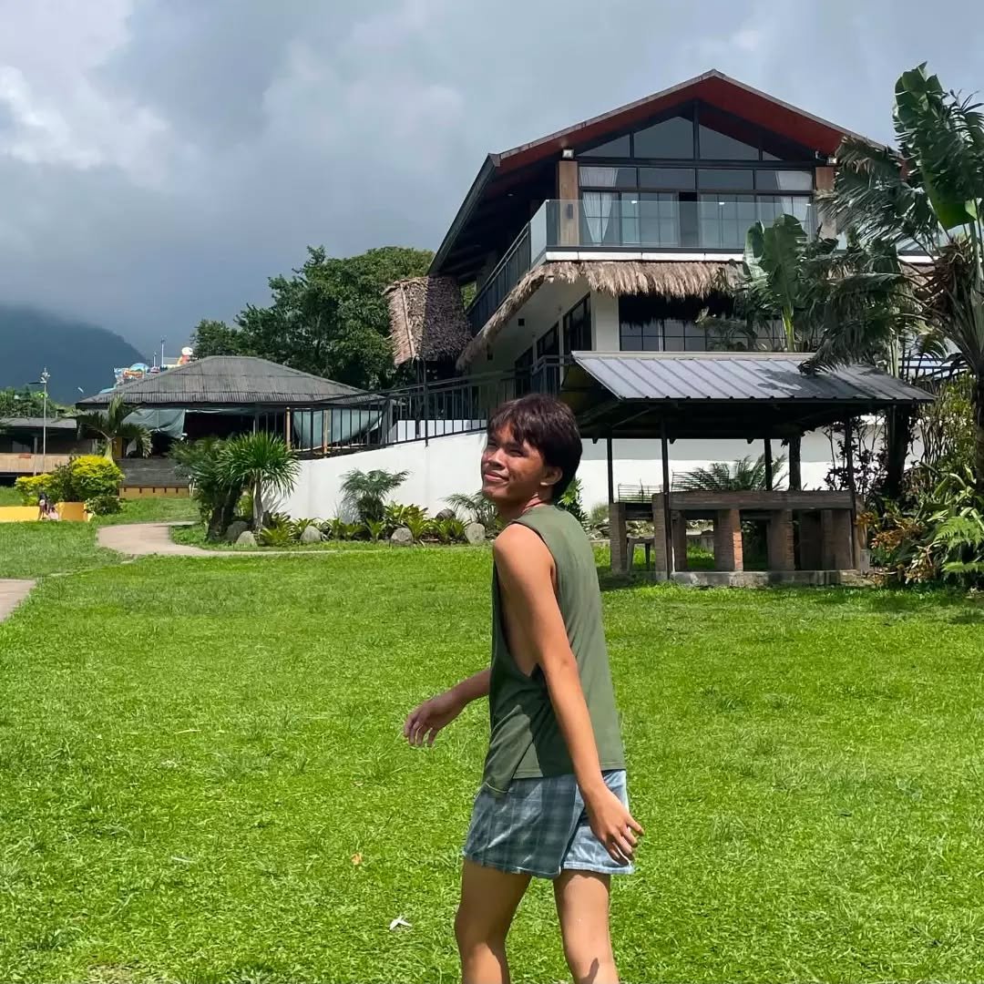 Clintjairo2009's tweet photo. away from the city. https://t.co/yr916r4YmA
