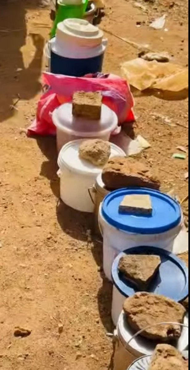 ThomaSerenaBH's tweet photo. Momentum is picking up, but the scale of hunger we are fighting is massive. Our Sudan community kitchen feeds hundreds of displaced families, elderly people, and children daily.
We need larger pushes to keep this lifeline alive.
A €20, €50, or €100 donation keeps an entire community fed.
Links in first reply 👇
 #SudanCrisis
#MutualAidSudan