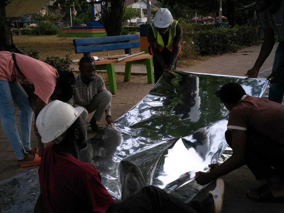 MEERsrm's tweet photo. Our MEER team in Sierra Leone preparing for another school rooftop installation.
By reflecting sunlight before it becomes heat, these MEER roofs are helping children who were struggling with extreme indoor temperatures and thermal stress.
#climateadaptation #thermalstress #MEER https://t.co/0UkgdXohoM