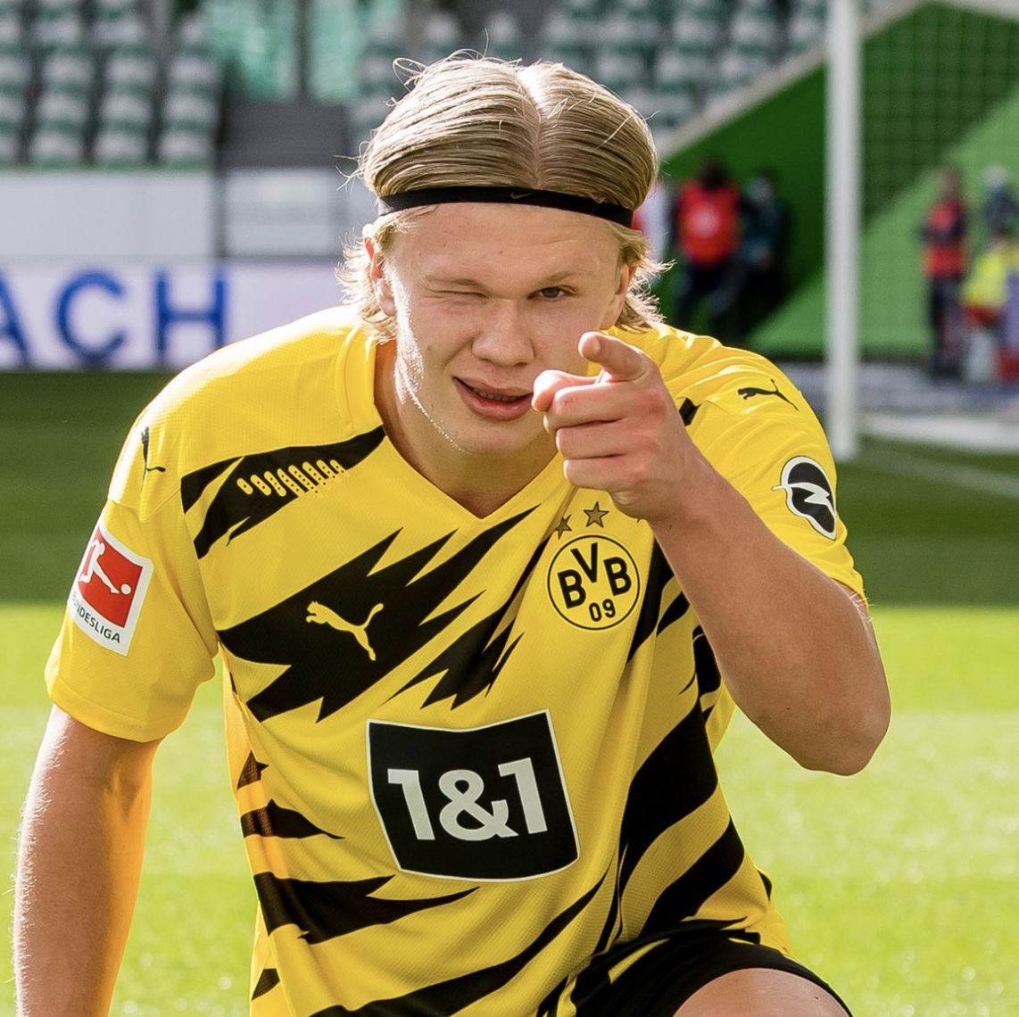erldoll's tweet photo. this is the erling that was fucking jude every night https://t.co/u37jICQu9g