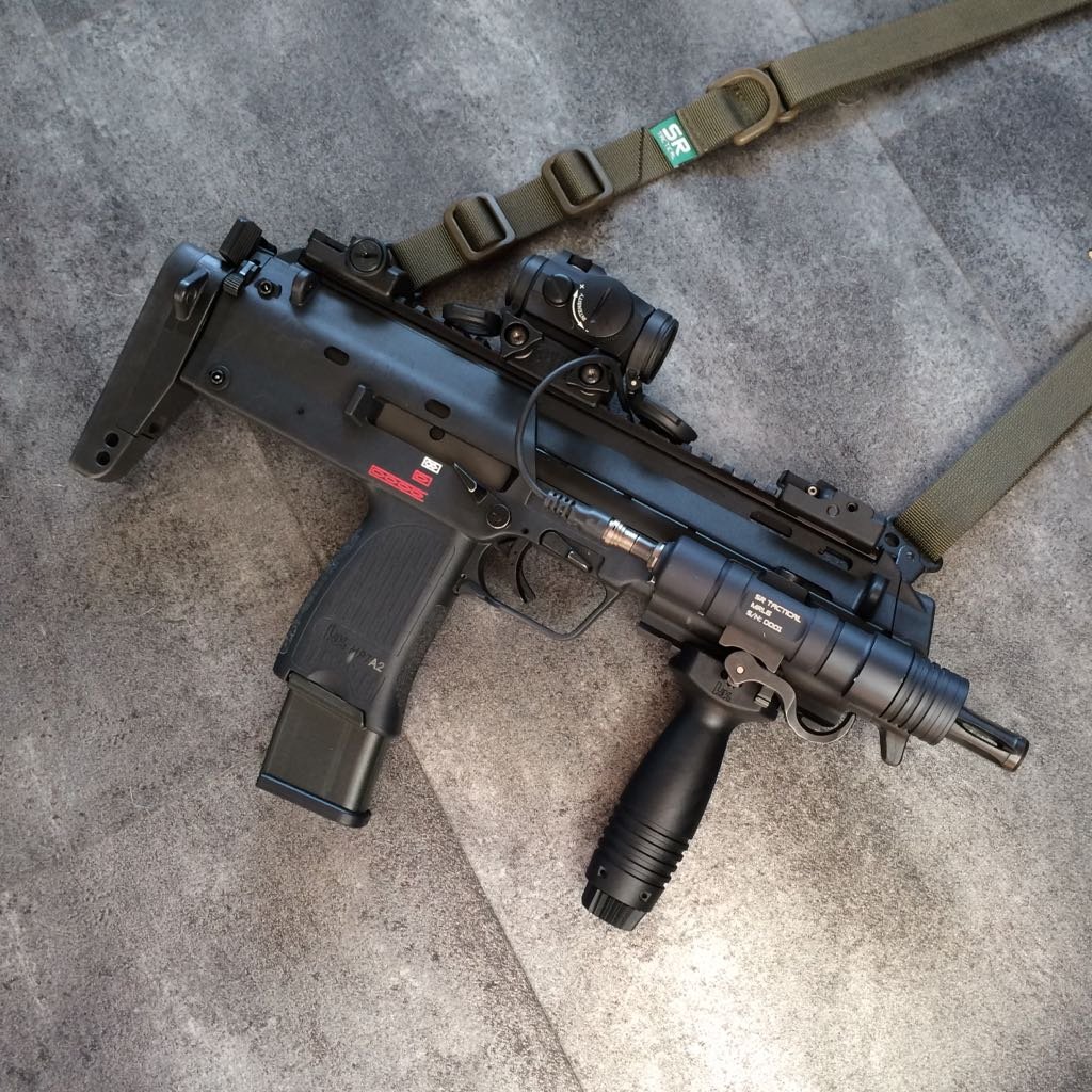 WesleyConnor6's tweet photo. Really excited for @TerminalListPV Season 2 and I'm hoping that this is the base attack scene from the book. Reece was dressed in his Holy War shorts and armed with a MP7.

#terminallist #truebeliever #jamesreece #chrispratt #terminallistseason2 #terminallisttruebeliever https://t.co/9szzy4MZnp