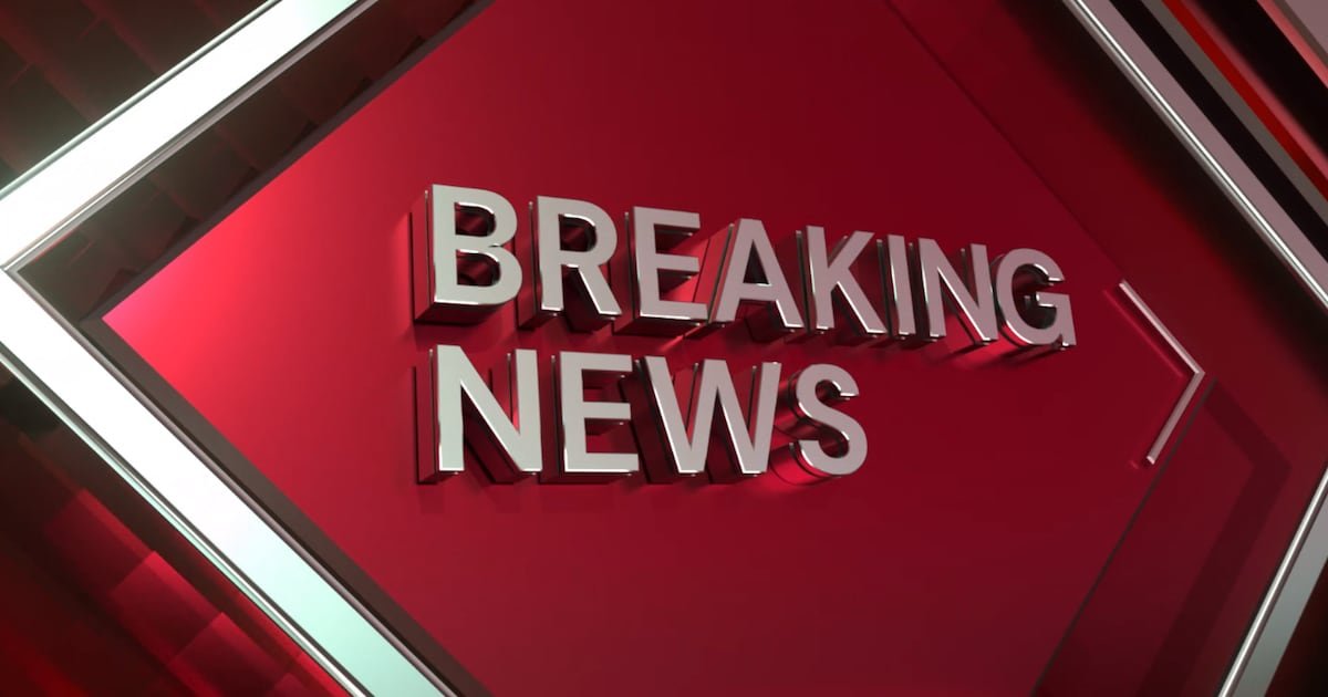 WPXI's tweet photo. SWAT responds to incident in Pittsburgh neighborhood https://t.co/fwIfd19YII https://t.co/9PZEt4N6So